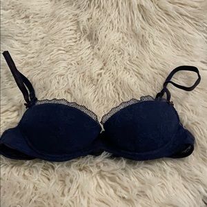 NWT Intimissimi Navy Lace Push Up Bra